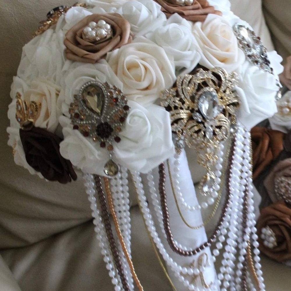 Customizable Elegant Brooch Bridal Bouquet